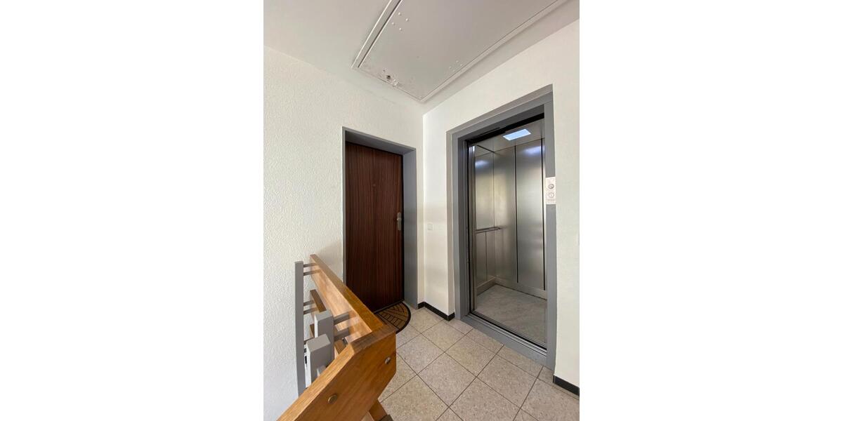 Etagenwohnung Pforzheim Nordstadt - 3 Zimmer, 85 m&sup2;, 300.000&euro; | Angebot:27072492