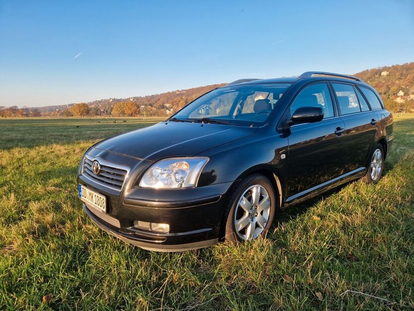 Toyota Avensis 189.600 km 1.950 € Dresden 01279