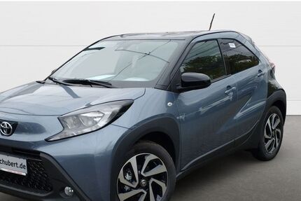 Toyota Aygo (X) 2.501 km 16.980 &euro; Giessen 35394