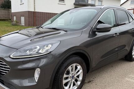 Ford Kuga 218.886 km 10.999 &euro; Freudenberg 97896