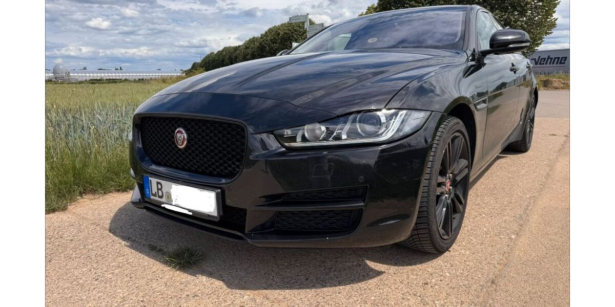 Jaguar XE 150.000 km 10.900 &euro; Ludwigsburg 71642