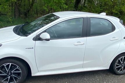 Toyota Yaris 77.500 km 15.900 &euro; Groß Kreutz 14550