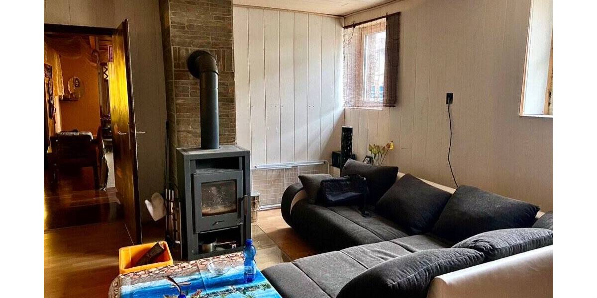 Mehrfamilienhaus, Wohnhaus Kraichtal Landshausen - 7 Zimmer, 280 m&sup2;, 390.000&euro; | Angebot:25745450