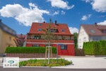 Helle 3,5-Zimmer-Dachgeschoßwohnung mit ausgebautem Dachspitz & Garage in ruhiger Lage zu vermieten