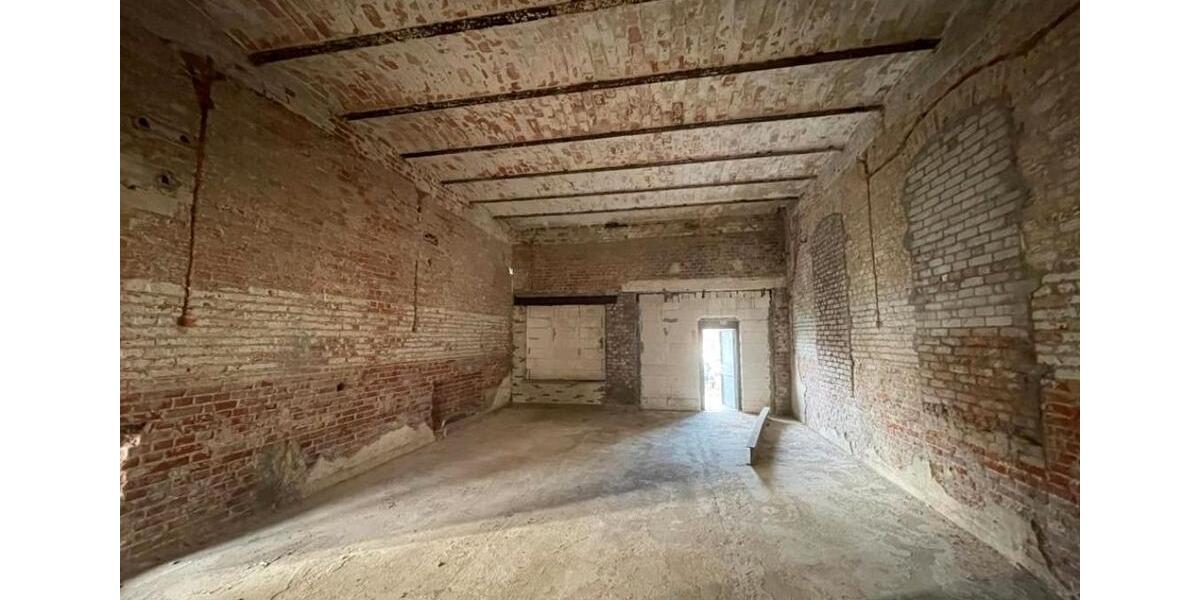 Einfamilienhaus Barth - 4 Zimmer, 450 m&sup2;, 250.000&euro; | Angebot:27162897
