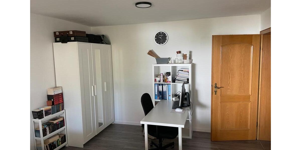 Erdgeschoßwohnung Schöfweg - 5 Zimmer, 165 m&sup2;, 1.100&euro; | Angebot:26413845