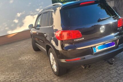 VW Tiguan 276.440 km 7.490 &euro; Hamburg 21073