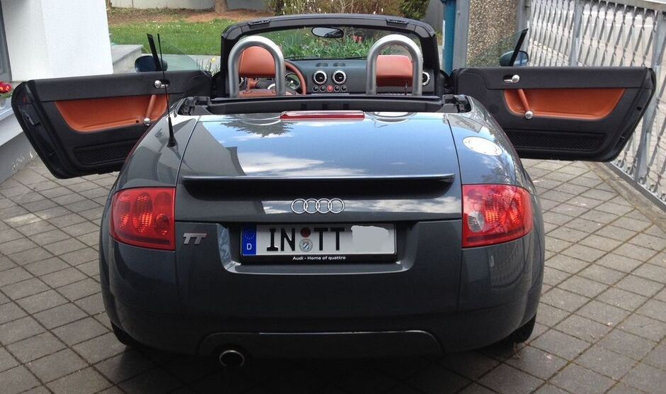 Audi TT 87.000 km 15.900 € Ingolstadt 85049