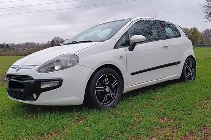 Fiat Punto 126.000 km 3.250 &euro; Oberhausen 46045