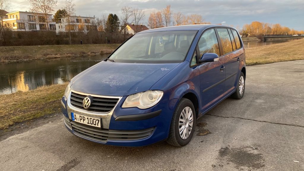 VW Touran 280.000 km 1.800 &euro; Stadtbergen 86391