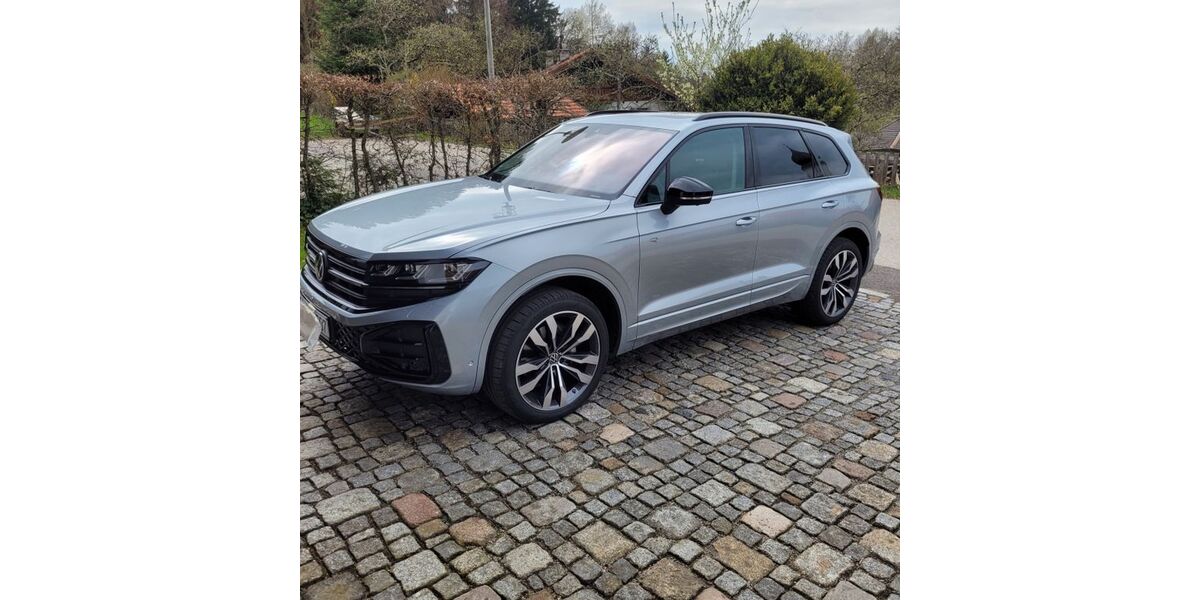 VW Touareg 4.300 km 76.501 &euro; surberg 83362