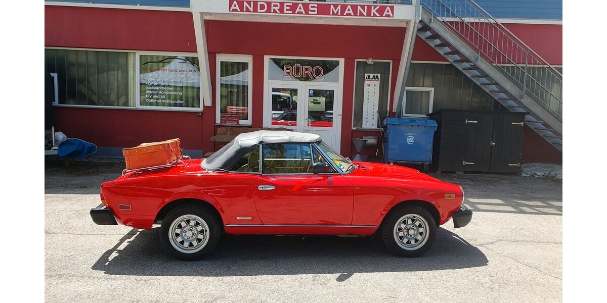 Fiat 124 Spider 120.000 km 14.999 &euro; Grünenbach 88167