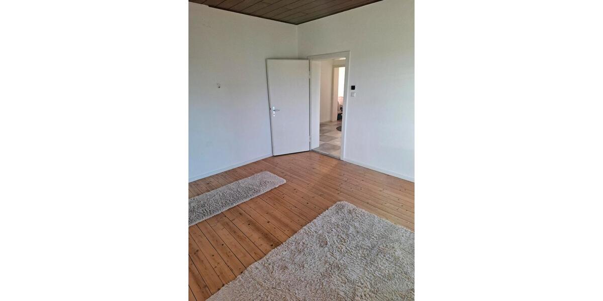 Etagenwohnung Frensdorf - 3 Zimmer, 100 m&sup2;, 920&euro; | Angebot:26368929