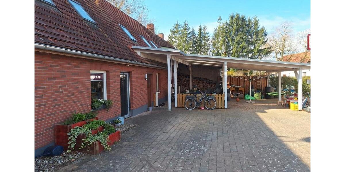 Doppelhaushälfte Goldberg - 6 Zimmer, 200 m&sup2;, 269.000&euro; | Angebot:26121485