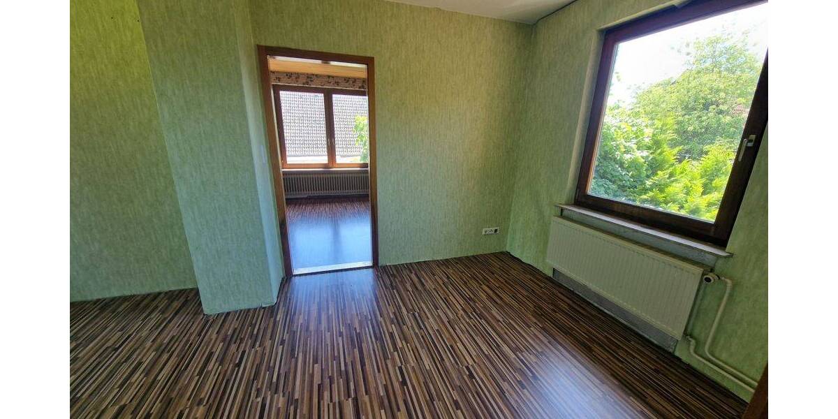 Einfamilienhaus Zetel / Neuenburg Neuenburg - 7 Zimmer, 162 m&sup2;, 217.000&euro; | Angebot:26886133