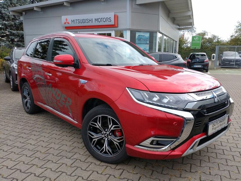 Mitsubishi Plug-in Hybrid Outlander 18.229 km 26.290 € Wernigerode 38855