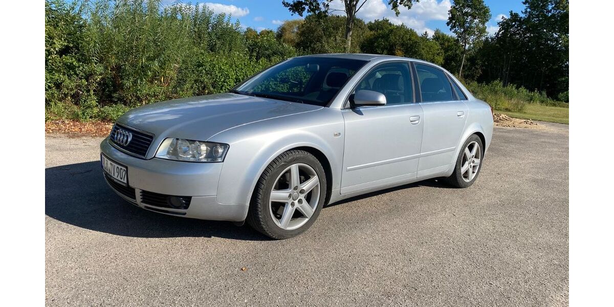 Audi A4 178.000 km 4.999 &euro; Langeln 25485