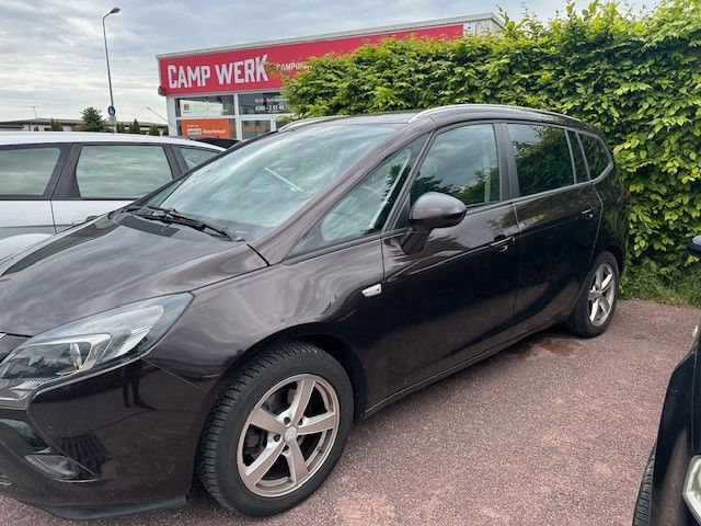 Opel Zafira 198.000 km 3.900 &euro; Halle/Saale 06116