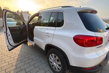 VW Tiguan 98.500 km 8.950 &euro; Buchen 74722