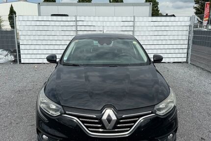 Renault Megane 224.266 km 8.200 &euro; KEHL 77694