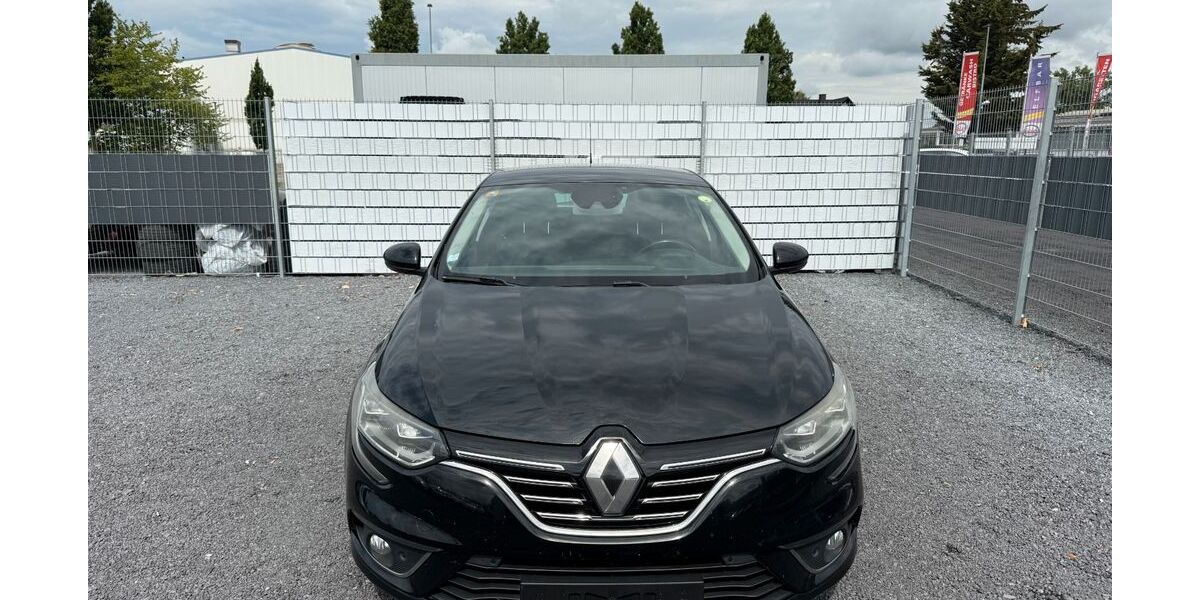 Renault Megane 224.266 km 8.200 &euro; KEHL 77694