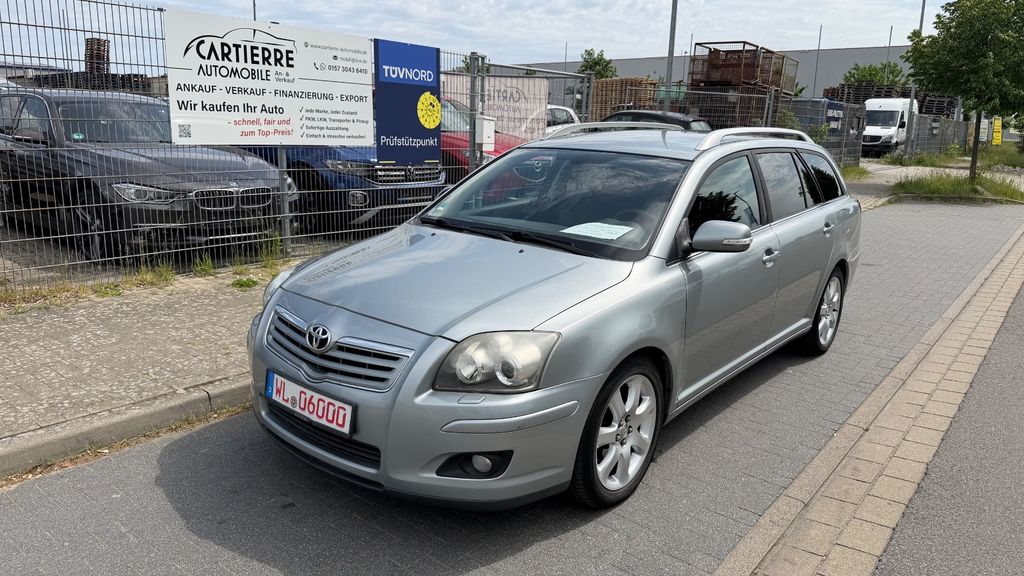 Toyota Avensis 144.436 km 4.499 &euro; Winsen (Luhe) 21423