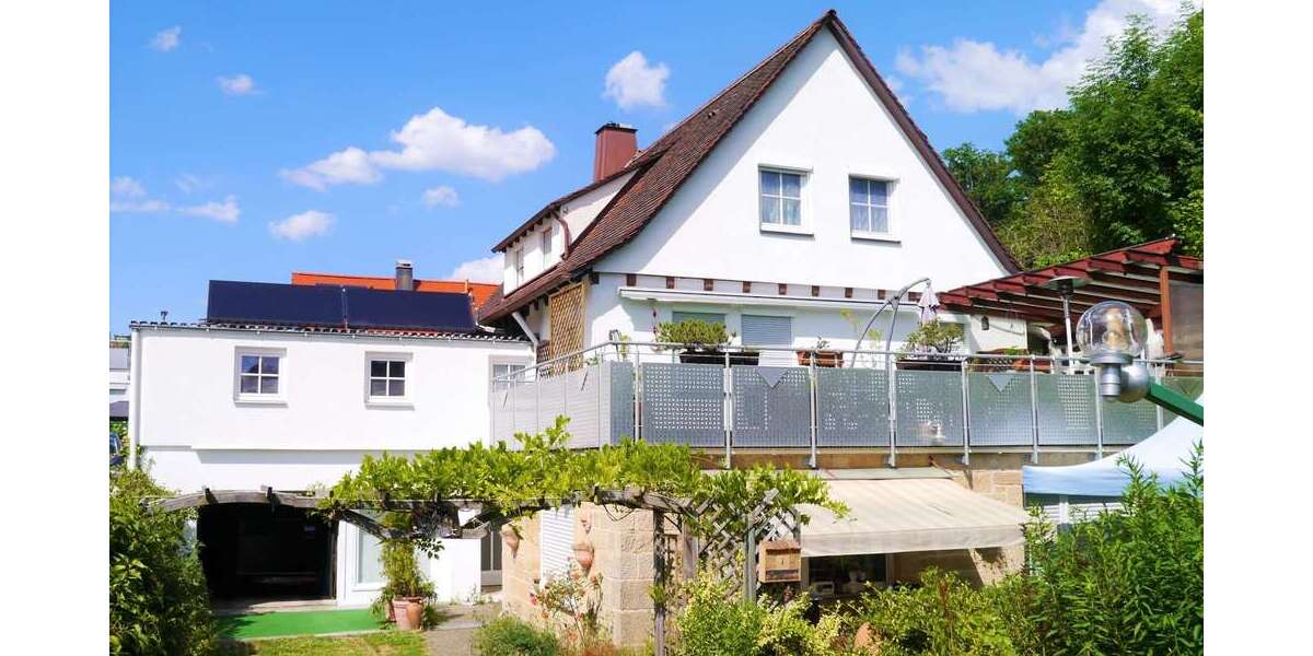 Einfamilienhaus Neuffen - 8 Zimmer, 260 m&sup2;, 529.000&euro; | Angebot:26699702