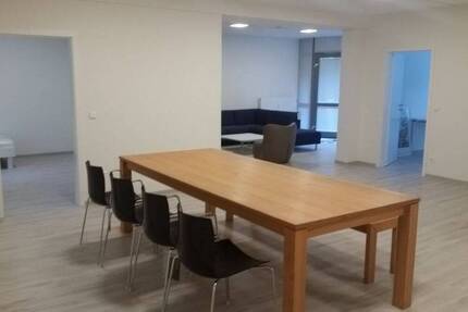 Zimmer Vaihingen an der Enz - 5 Zimmer, 182 m&sup2;, 1.600&euro; | Angebot:26127687