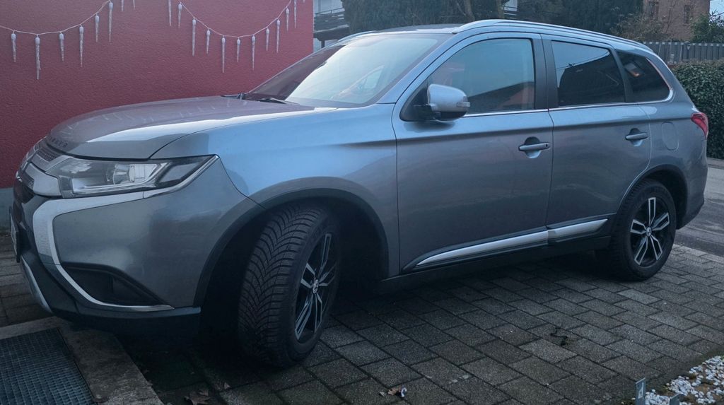Mitsubishi Outlander 83.000 km 14.900 &euro; Vettelschoß 53560