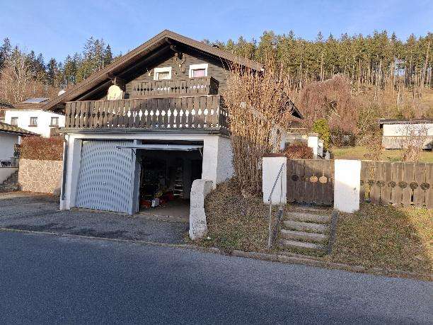 Haus zum Kaufen in Zwiesel 145.000 € 150 m² 8 zimmer