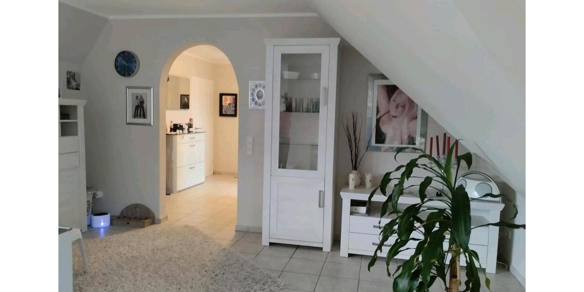 Dachgeschoßwohnung Lindern (Oldenburg) - 1 Zimmer, 92 m&sup2;, 600&euro; | Angebot:25362136