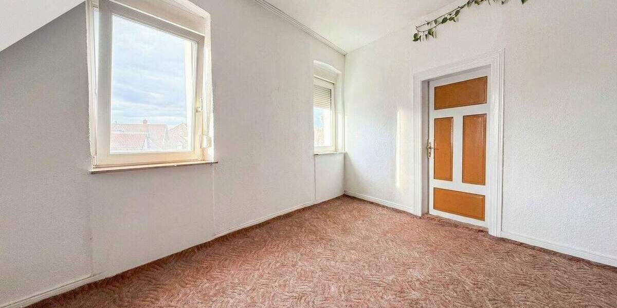 Mehrfamilienhaus, Wohnhaus Graben-Neudorf Neudorf - 7 Zimmer, 181 m&sup2;, 300.000&euro; | Angebot:25666464