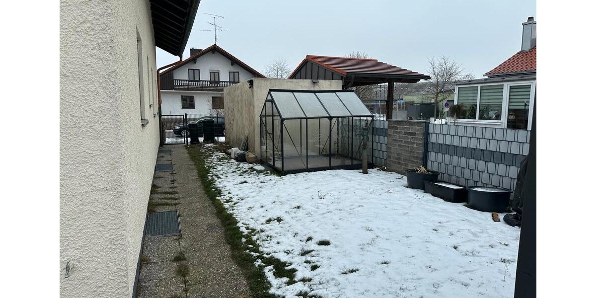 Etagenwohnung Ergolding - 4.5 Zimmer, 100 m&sup2;, 1.390&euro; | Angebot:24679880