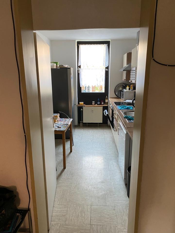 Solingen 2 Zimmer mit Stellplatz, Balkon Nähe Hbf zimmer