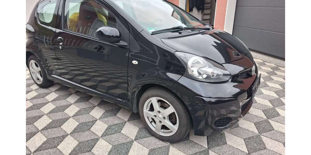 Toyota Aygo 147.900 km 2.200 &euro; Weiden in der Oberpfalz 92637