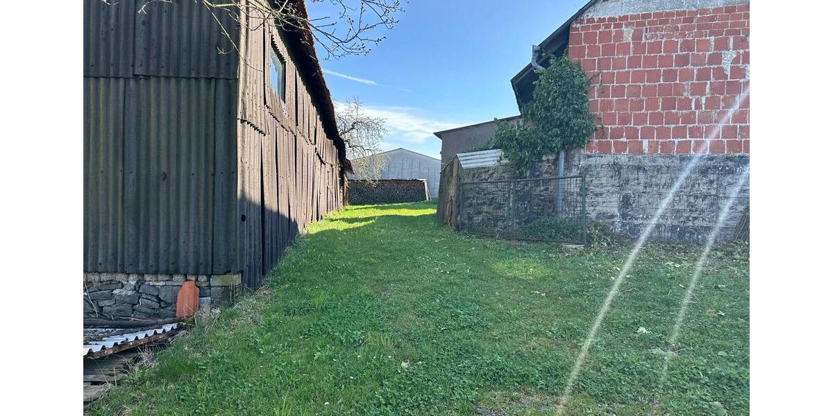 Einfamilienhaus Grünberg - 10 Zimmer, 260 m&sup2;, 285.000&euro; | Angebot:24596617