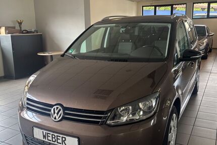 VW Touran 318.532 km 3.999 &euro; Hessisch Lichtenau 37235