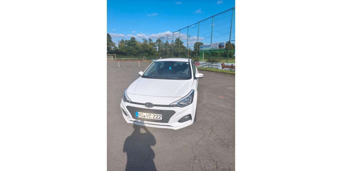 Hyundai i20 47.624 km 8.800 &euro; Nienburg 31582