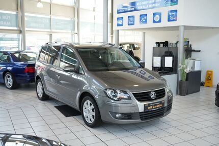 VW Touran 55.200 km 7.900 &euro; Obertshausen 63179