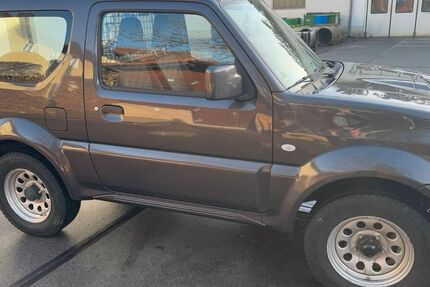 Suzuki Jimny 42.546 km 19.900 &euro; München 81673