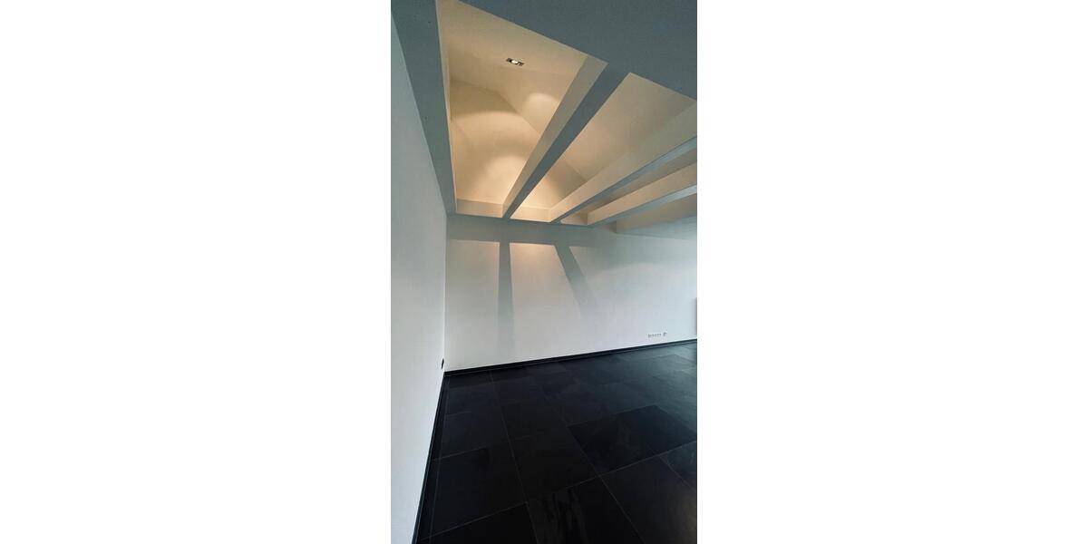 Hochwertige 2-Zimmer-DG-Wohnung mit Balkon & EBK - Vogelberg 2 zimmer