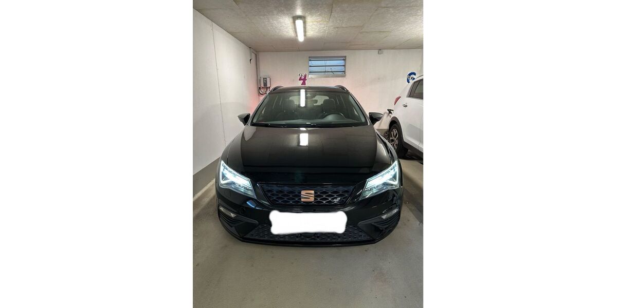 Seat Leon 83.000 km 22.500 &euro; Bielefeld 33639