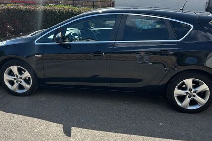 Opel Astra 112.500 km 4.000 &euro; Ditzingen 71254