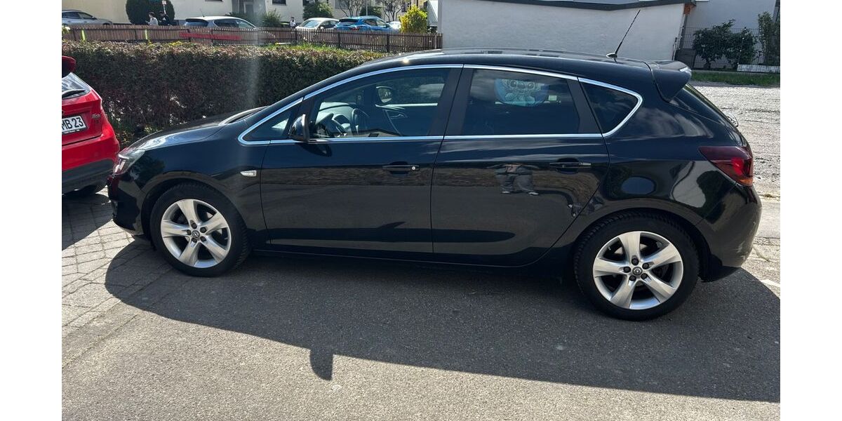 Opel Astra 112.500 km 4.000 &euro; Ditzingen 71254