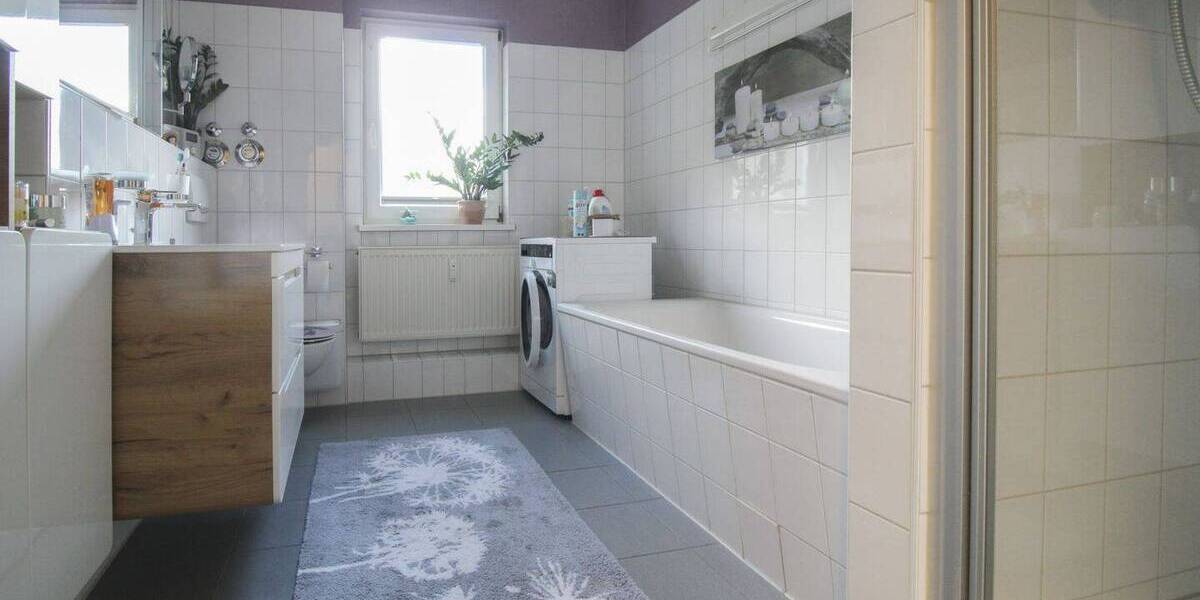 Etagenwohnung Magdeburg Ottersleben - 3 Zimmer, 88 m&sup2;, 215.000&euro; | Angebot:26451580