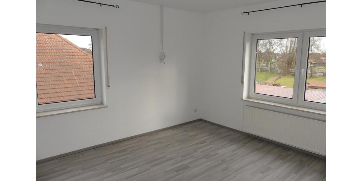 Etagenwohnung Esens - 4 Zimmer, 99 m&sup2;, 690&euro; | Angebot:25292522