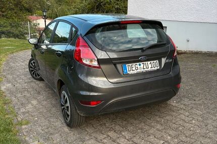 Ford Fiesta 115.000 km 5.490 &euro; Hunding 94551
