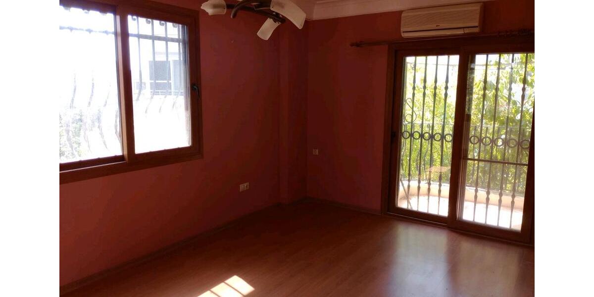 Villa Stegen - 5 Zimmer, 200 m&sup2;, 480.000&euro; | Angebot:27029071