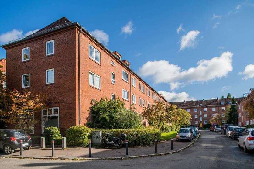 Wohnung zum Mieten in Kiel 279 € 29.04 m²