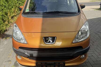 Peugeot 1007 66.071 km 3.850 &euro; Falkensee, Stadt 14612